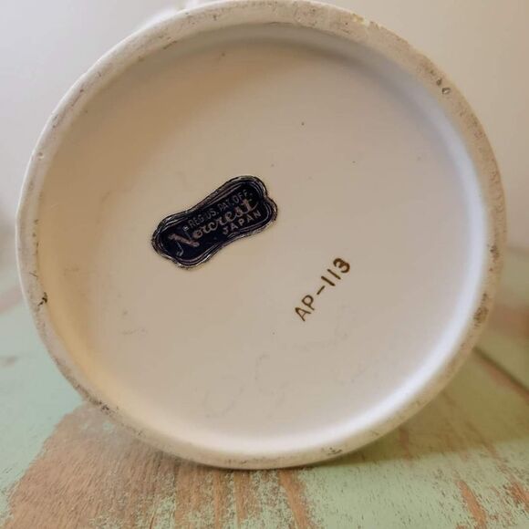 1950's Norcrest Dogwood or Cherry Blossom Flower Pedestal Vase - Picture 9 of 14